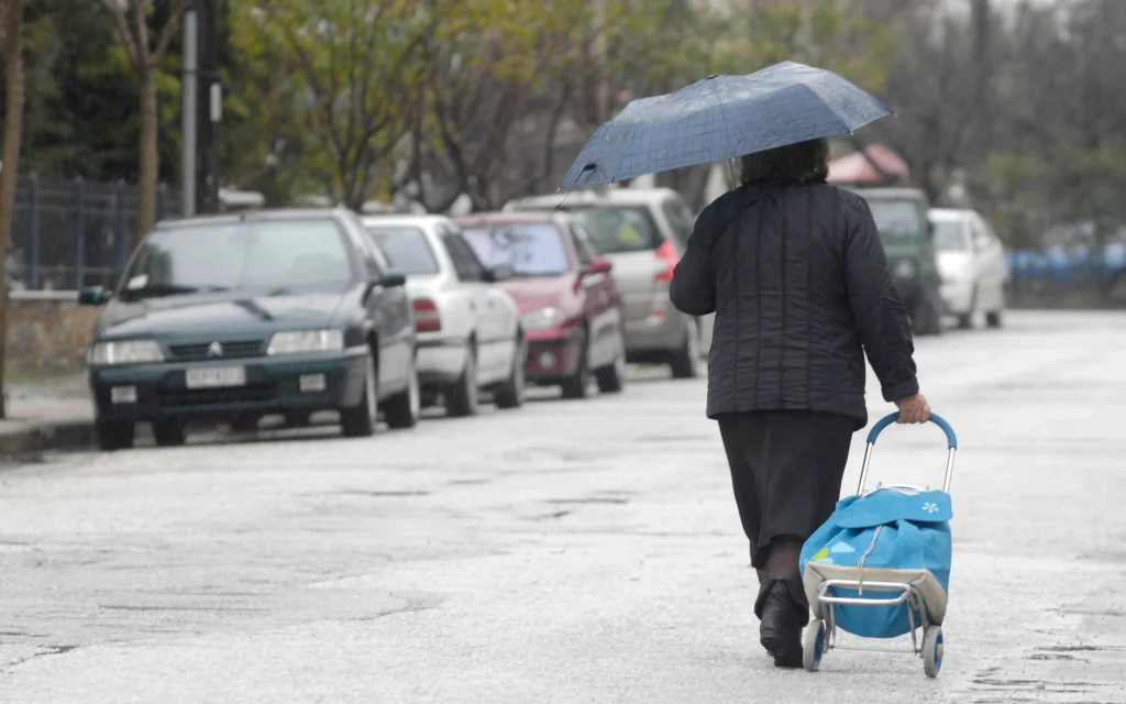 Καιρός σήμερα (27/9): Πού θα χτυπήσουν βροχές και καταιγίδες – Έως 8 μποφόρ στο βόρειο Αιγαίο