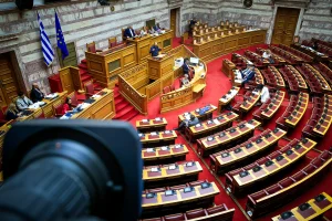 Προαγωγές στο Δημόσιο με γραπτό διαγωνισμό ΑΣΕΠ: Στην Ολομέλεια σήμερα (15/9) το νομοσχέδιο