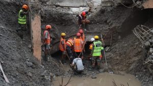 Νεπάλ: Δυο εργάτες ανασύρθηκαν ζωντανοί από υπόγεια σήραγγα εννιά ημέρες μετά τις φονικές πλημμύρες