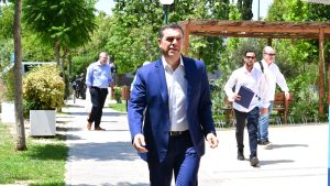 Στο Άγιον Όρος ο Αλέξης Τσίπρας – Ποιος τον συνοδεύει στο ταξίδι