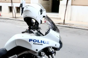 Νέα Ιωνία: 35χρονος δάγκωσε στο αυτί 54χρονη οδηγό ταξί – Video