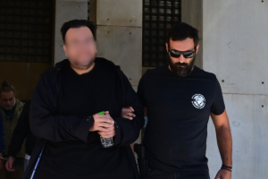 Φίλιππος Καμπούρης: Στον ανακριτή για την υπόθεση του e-ΕΦΚΑ – Δηλώνει αθώος και μιλά για «σκευωρία»