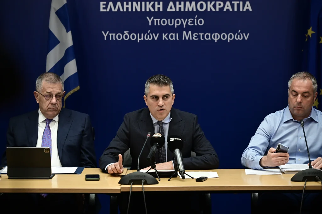 Eνημέρωση των διαπιστευμένων συντακτών για την πορεία των εργασιών της Γραμμής 4 του Μετρό. απο την πολιτική ηγεσία του Υπουργείου Υποδομών και Μεταφορών στην Αίθουσα Συνεδριάσεων του Υπουργείου Υποδομών και Μεταφορών. Δευτέρα 12 Οκτωβρίου 2026 (ΜΙΧΑΛΗΣ ΚΑΡΑΓΙΑΝΝΗΣ / EUROKINISSI)